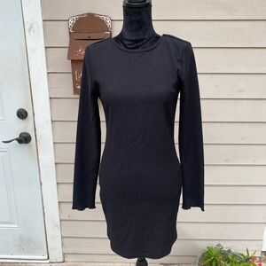 ♥️New♥️ Forever 21 Black Long Sleeve Low Back Dress L